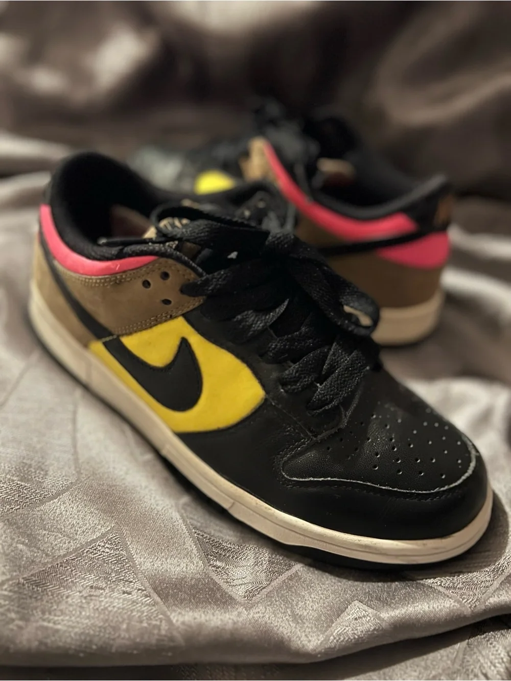 Nike Dunk Low Black Walnut Ozone Pink Yellow Women’s Size 8 Vintage 2007